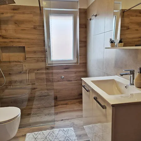 Paola Apartmán