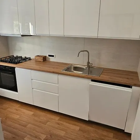 Paola Apartmán *