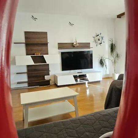 Paola Apartmán Pula
