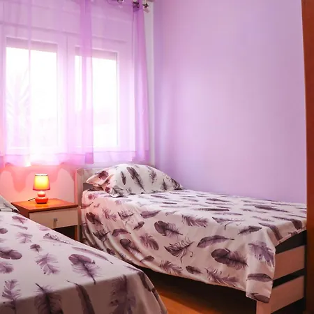 Paola Apartmán *