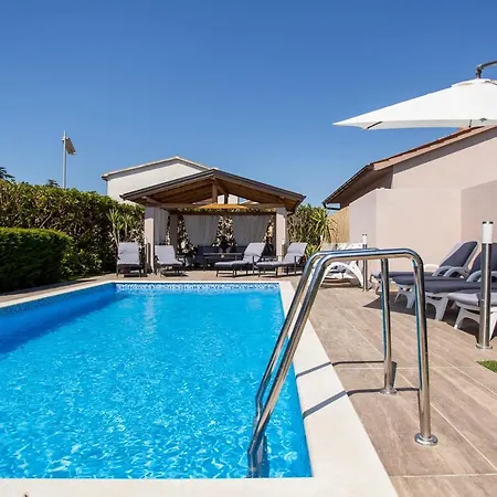 Apartamento Paola Pula