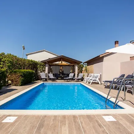 Paola Apartman *